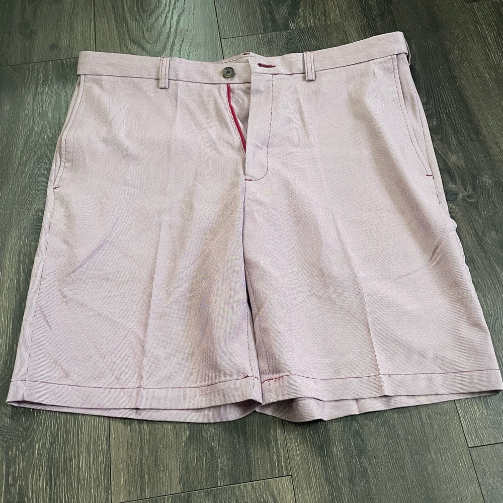 NWT Mens golf shorts